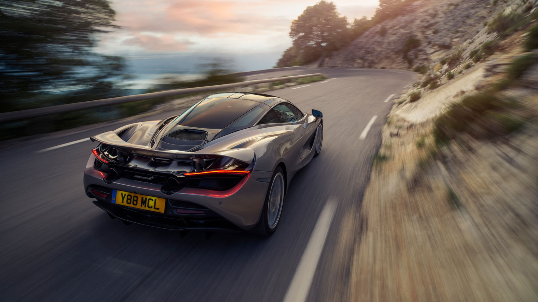 mclaren 720s